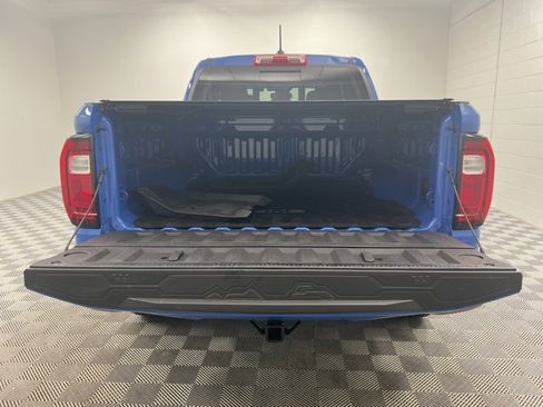 Used 2025 GMC Canyon Elevation w/ Convenience Package image 9