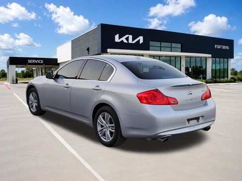 Used 2012 INFINITI G37 x Sedan w/ Premium Pkg AWD/4WD image 7
