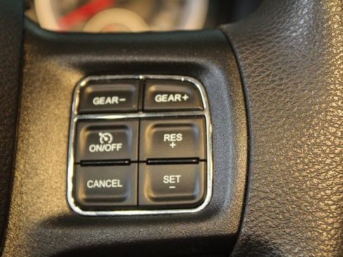 Used 2018 RAM 1500 Classic SLT image 20