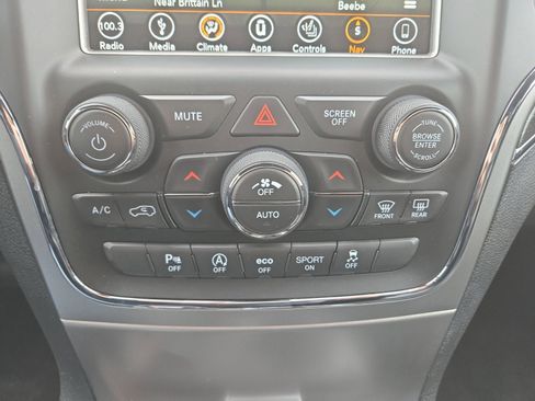 Used 2018 Jeep Grand Cherokee Limited image 20