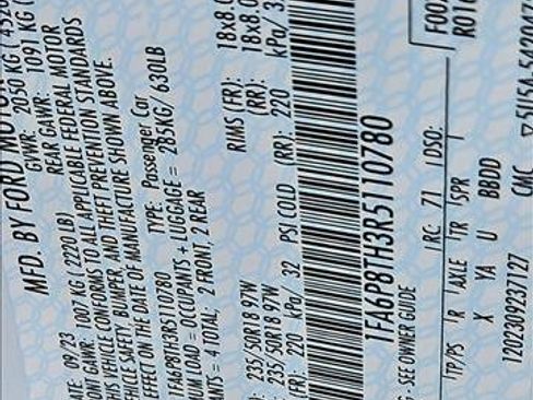 Used 2024 Ford Mustang EcoBoost image 21