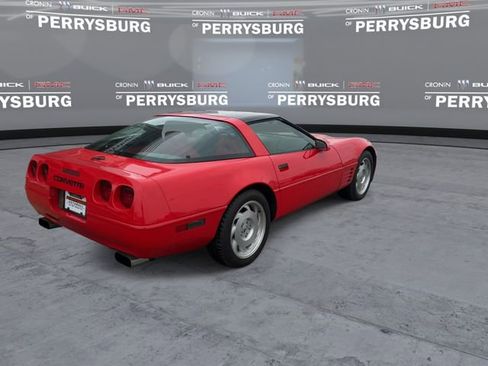 Used 1994 Chevrolet Corvette Coupe RWD image 8