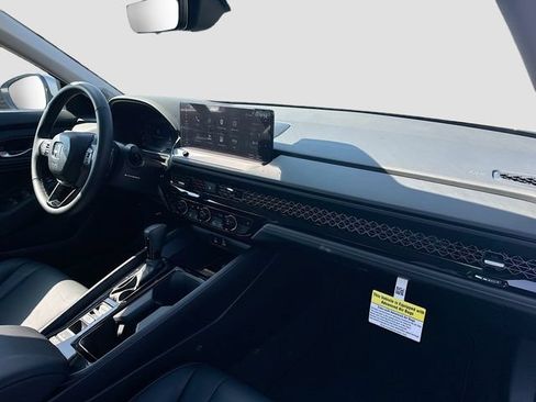 Used 2025 Honda Accord EX-L image 33
