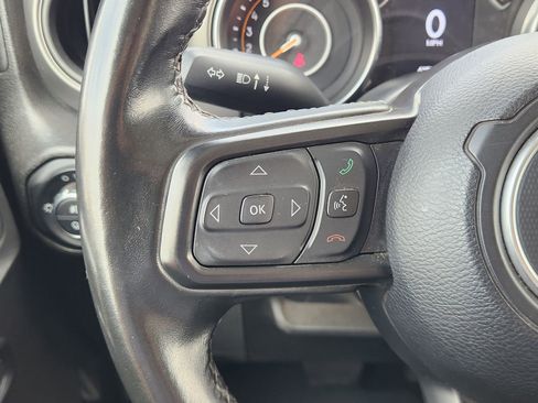 Used 2022 Jeep Gladiator Sport AWD/4WD image 32