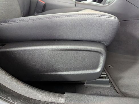 Used 2022 Chrysler 300 Touring image 35