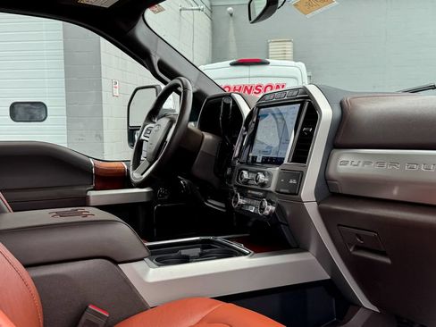Certified 2022 Ford F450 King Ranch w/ King Ranch Ultimate Package AWD/4WD image 16