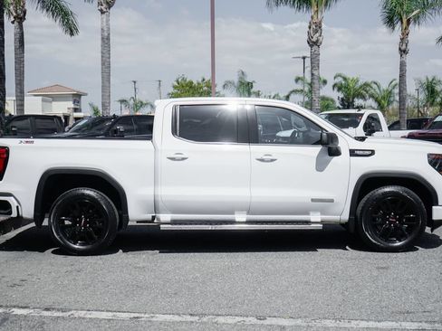 Used 2022 GMC Sierra 1500 Elevation w/ X31 Off-Road Package AWD/4WD image 10