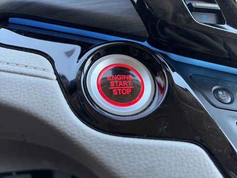 Used 2025 Honda Odyssey Elite image 32