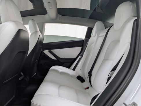 Used 2021 Tesla Model 3 Long Range AWD/4WD image 18