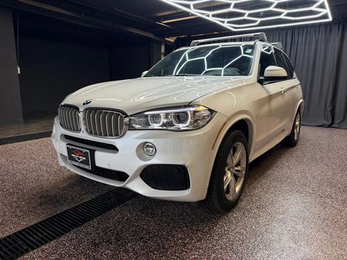 Used 2017 BMW X5 xDrive50i AWD/4WD image 3