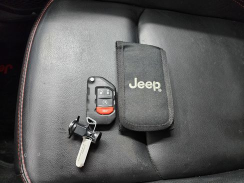 Used 2021 Jeep Wrangler Unlimited Rubicon image 50