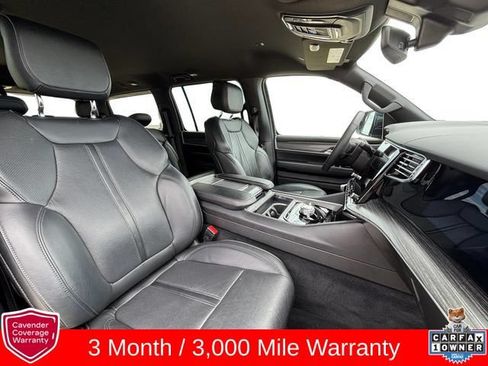 Used 2023 Jeep Wagoneer Series II w/ Flexible Seating Group AWD/4WD image 16