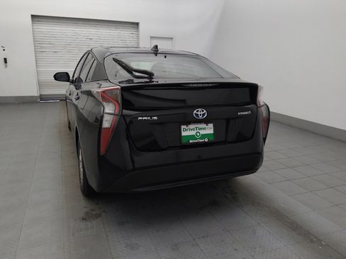 Used 2016 Toyota Prius Four image 6