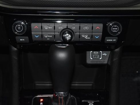 New 2025 Jeep Compass Trailhawk w/ Sun & Sound Group image 17