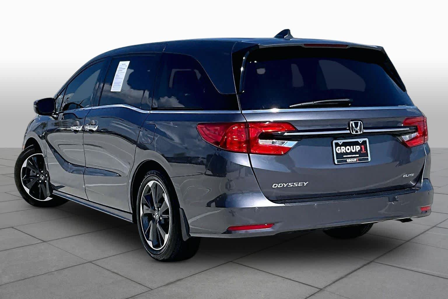 Used 2024 Honda Odyssey Elite image 11