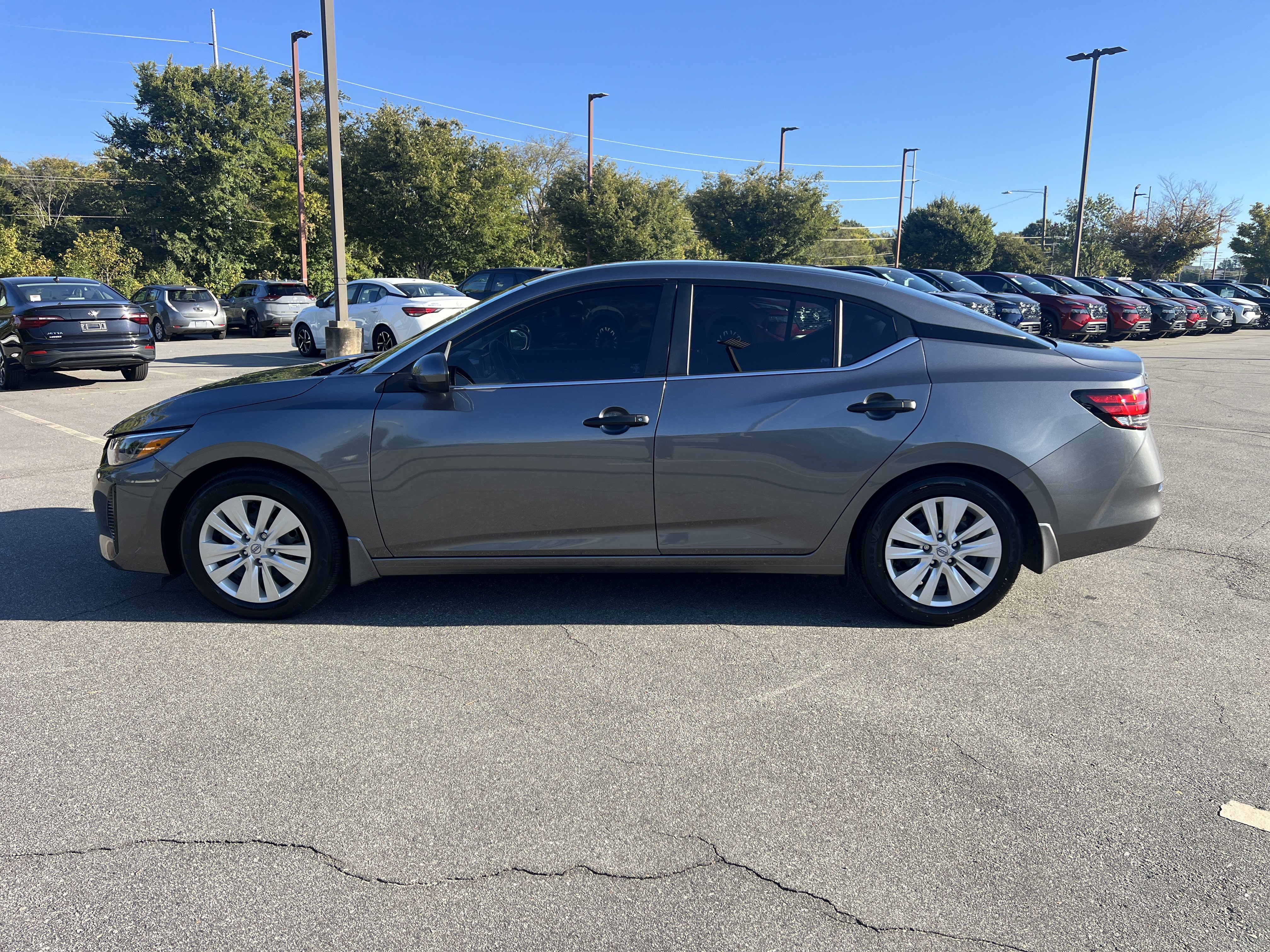 Used 2025 Nissan Sentra S FWD image 8