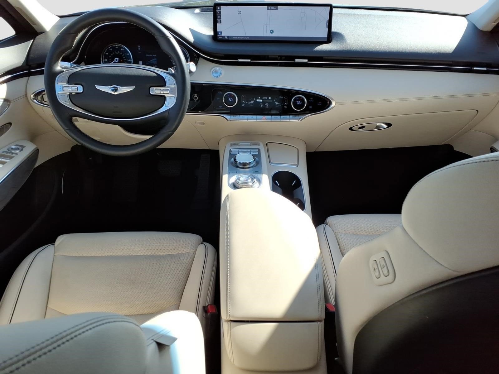 Used 2024 Genesis GV70 2.5T w/ Advanced Package AWD/4WD image 8