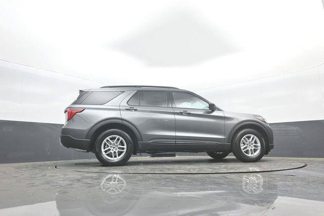New 2026 Ford Explorer Active RWD image 35