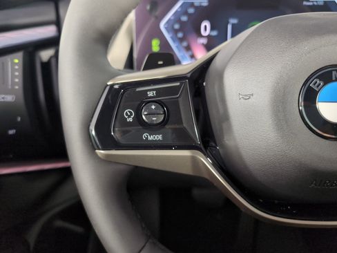 Used 2025 BMW X3 xDrive30i w/ Convenience Package image 14