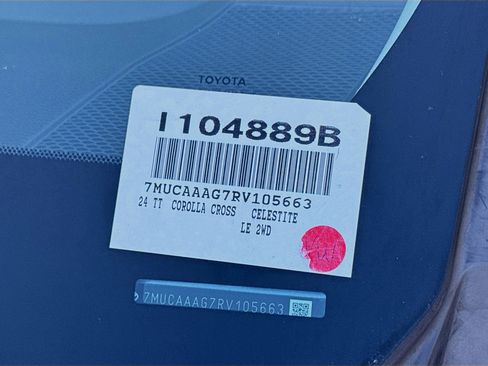 Used 2024 Toyota Corolla Cross LE FWD image 35