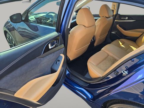 Used 2016 Nissan Maxima SR FWD image 23