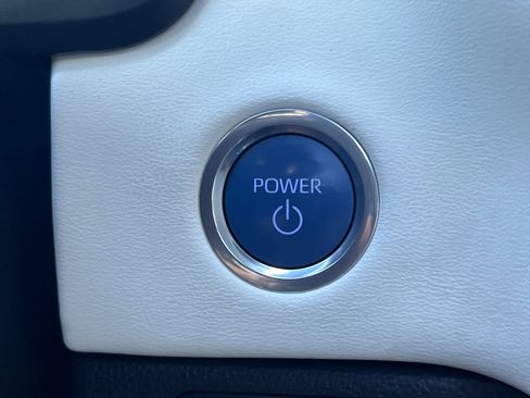 Used 2023 Toyota Sequoia Capstone AWD/4WD image 23