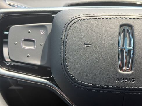 New 2026 Lincoln Nautilus Reserve AWD/4WD image 29