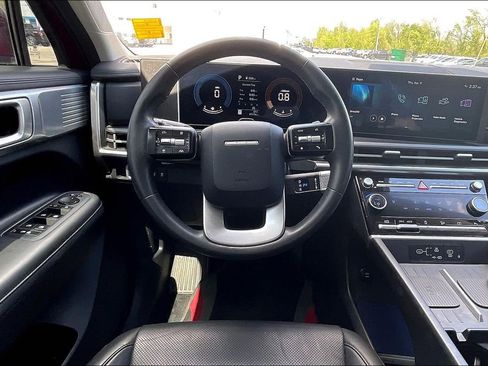 Used 2024 Hyundai Santa Fe SEL image 5