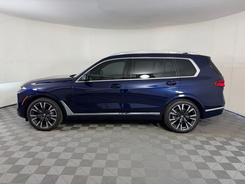 Used 2026 BMW X5 xDrive50e AWD/4WD image 2