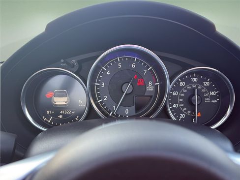 Used 2020 MAZDA MX-5 Miata 100th Anniversary RWD image 33