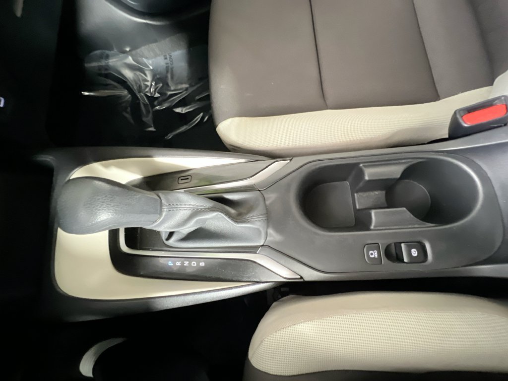 Used 2025 Toyota Corolla LE FWD image 21