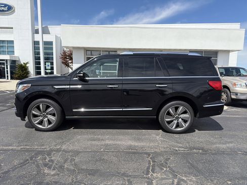 Used 2019 Lincoln Navigator Reserve AWD/4WD image 15