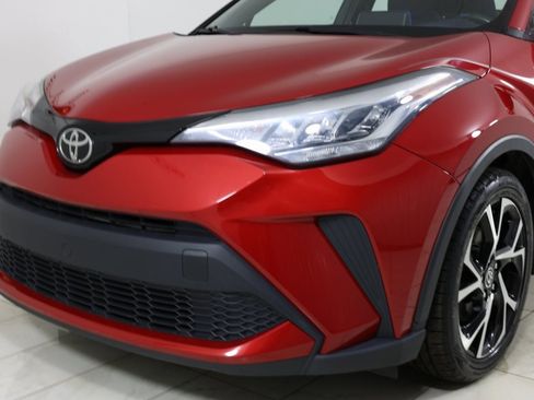 Used 2021 Toyota C-HR XLE image 44