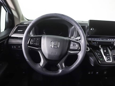 Used 2025 Honda Odyssey Touring image 43