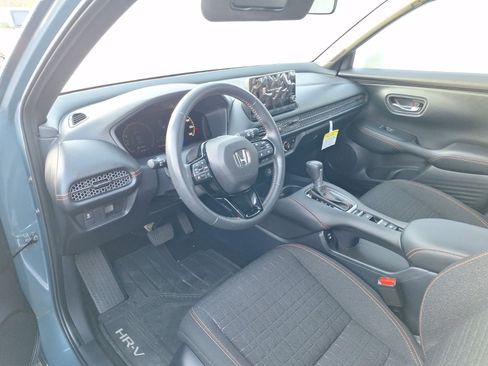 Used 2025 Honda HR-V Sport image 7