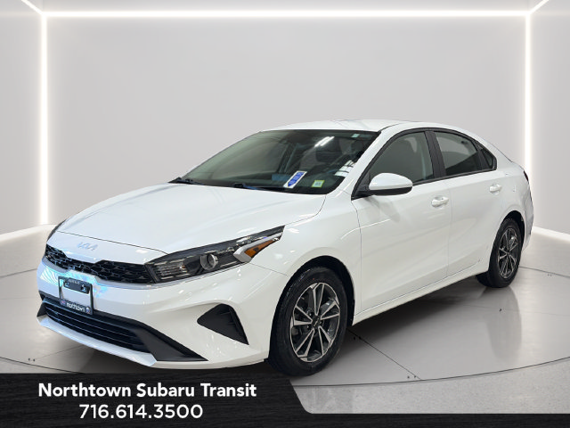 Used 2022 Kia Forte LXS FWD image 1
