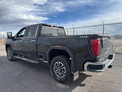 Used 2024 GMC Sierra 3500 SLT w/ SLT Convenience Package image 5