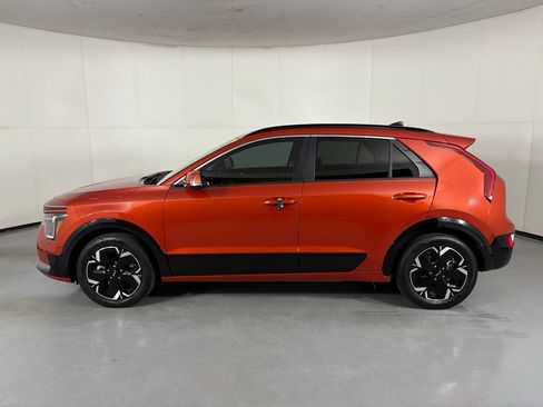 Used 2023 Kia Niro Wind FWD image 5