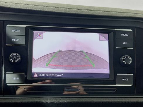 Used 2024 Volkswagen Jetta SE image 13