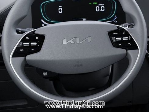 New 2026 Kia Niro LX image 25