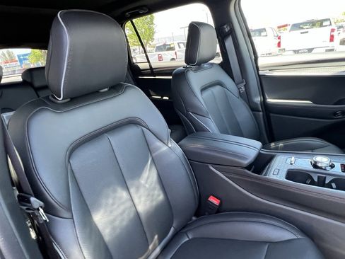 New 2025 Jeep Wagoneer S Limited image 18