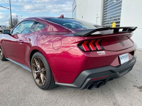 Used 2025 Ford Mustang Dark Horse image 3