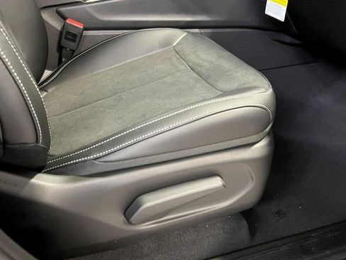 New 2025 Jeep Grand Cherokee Altitude w/ Trailer Tow Package image 12