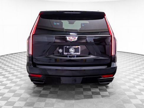 Used 2024 Cadillac Escalade Sport Platinum w/ LPO, ONYX Package AWD/4WD image 4