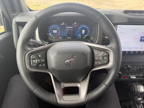 New 2025 Ford Bronco Badlands image 22