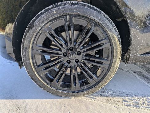 New 2026 Land Rover Range Rover SE image 21