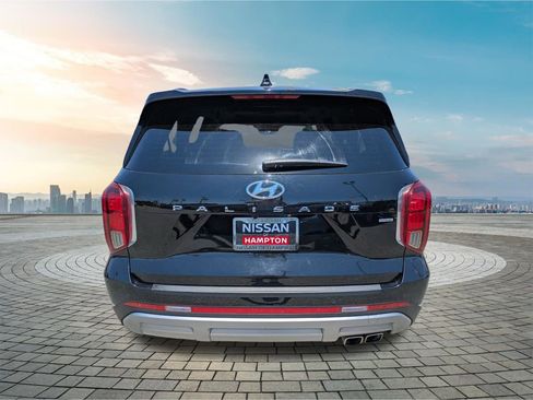 Used 2023 Hyundai Palisade Limited AWD/4WD image 6