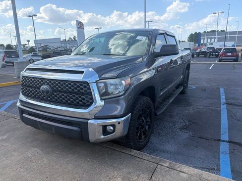 Used 2021 Toyota Tundra SR5 RWD image 1