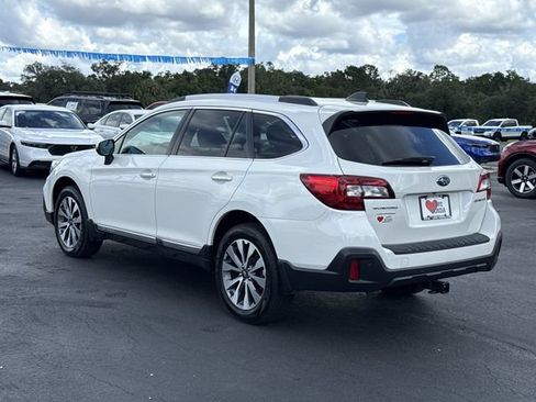 Used 2018 Subaru Outback 2.5i Touring AWD/4WD image 10
