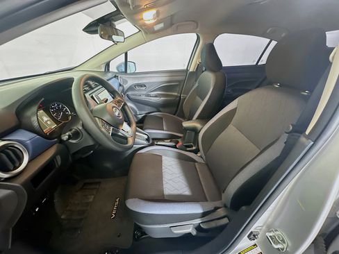 Used 2025 Nissan Versa SV w/ Trunk Package image 13